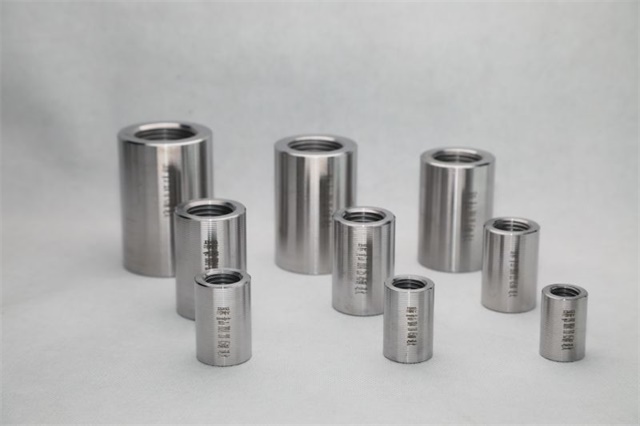 德化直螺纹钢筋连接套筒型号